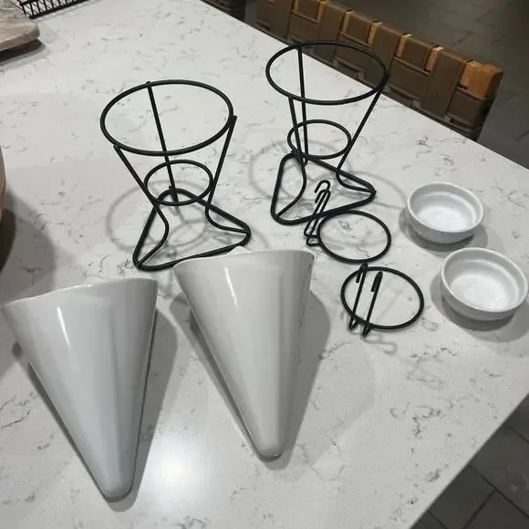 (2) Appetizer Dishes with Saucer - Picture 7 of 7